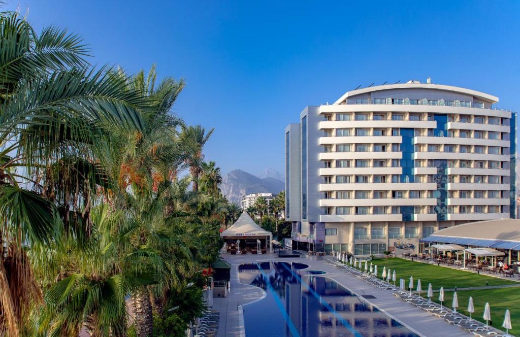 Porto Bello Hotel Resort
