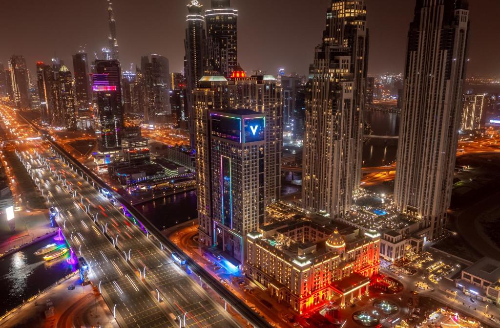 V Hotel Dubai, Curio Collection by Hilton