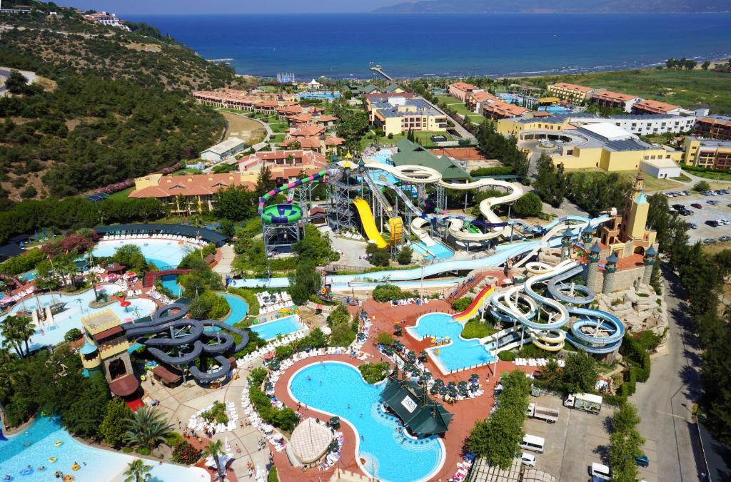 Aqua Fantasy Aquapark Hotel
