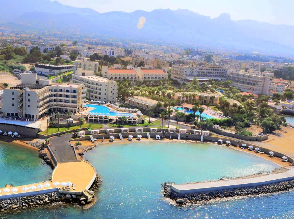 OSCAR RESORT