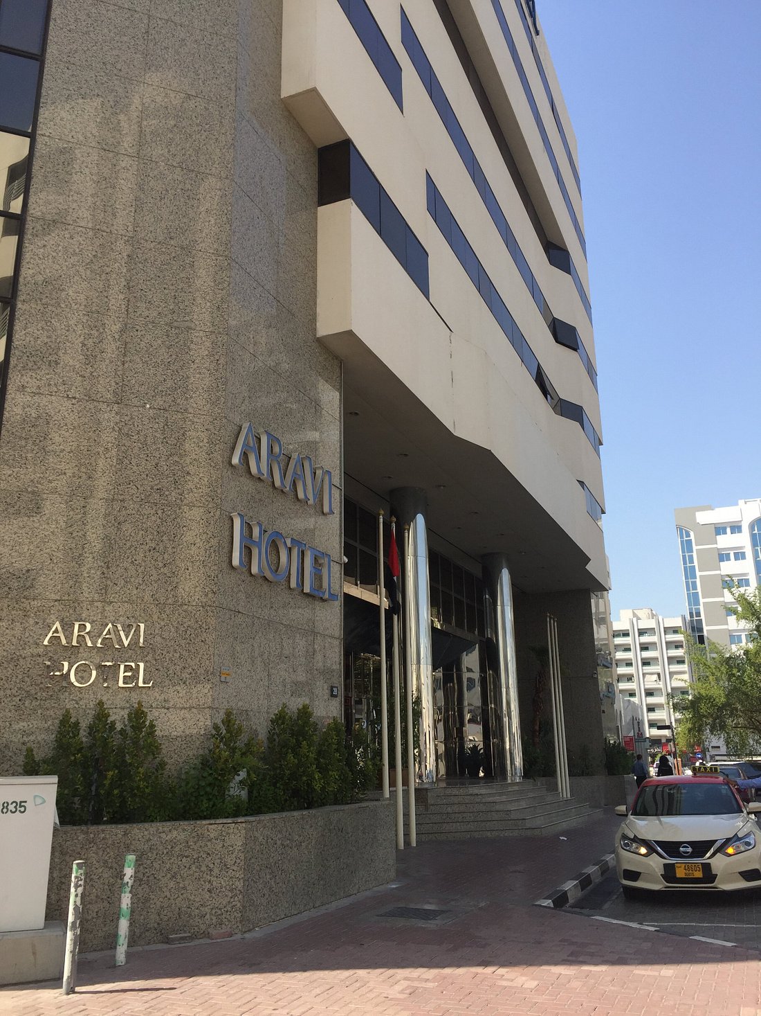 Aravi Hotel