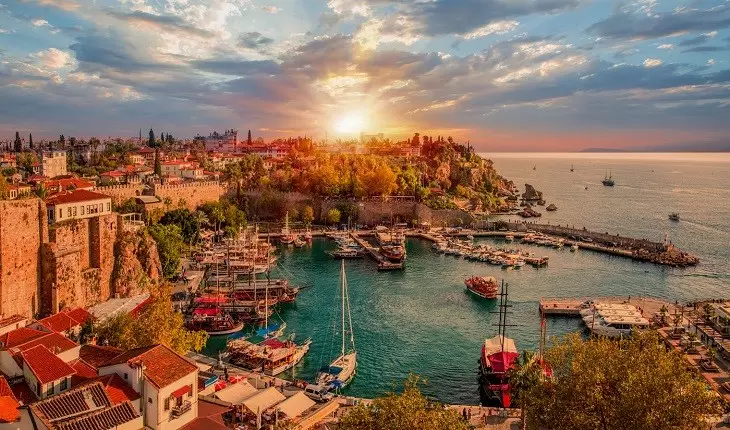 تور آنتالیا 7 شب تیر 1403 تور آنتالیا 7 شب تیر 1403